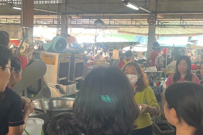 Silom Thai Cooking School with Fresh Market Tour - Meal Time and the Recipe Book: Cooking Practice That Actually Lasts