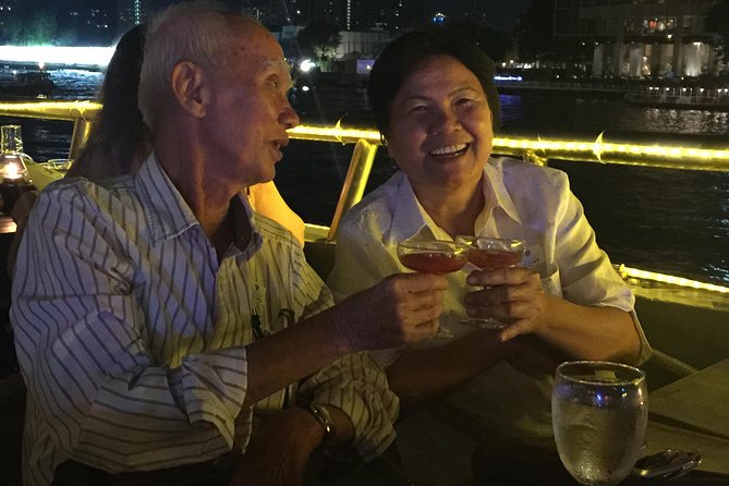 Smile Dinner Cruise Experience: Dining & Live Entertainment - Your night game plan on the Chao Phraya (2 hours, 7:30 pm)