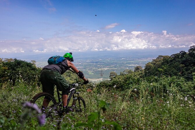 Smoke on the Water Trail Mountain Biking Tour Chiang Mai - Hmong hill tribe lifestyle: learning without turning it into a performance