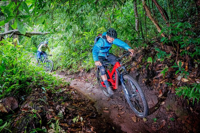 Smoke on the Water Trail Mountain Biking Tour Chiang Mai - YT Jeffsy bikes and safety gear: what you get, what to ask for