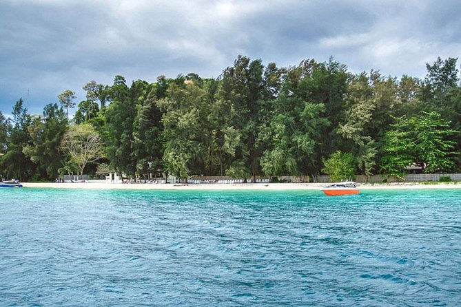 Snorkeling Tour to 4 Islands(Emerald Cave) From Koh Lanta by Speedboat - Koh Kradan and Ko Ngai: where the day slows down