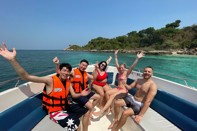 Speedboat Tour From Pattaya to Koh Larn Coral & Sak Island - Pattaya Beach Parasailing Platform: One More Thrill Before You Return