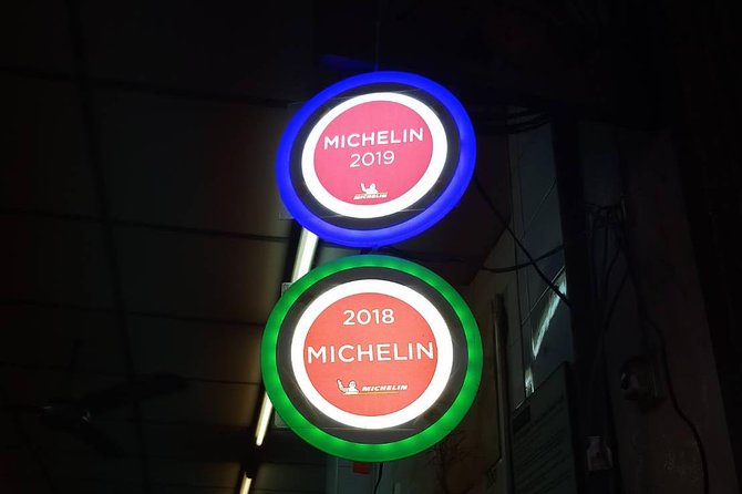 Street Food at China Town - The Tasting Flow: Noodles, Soup, Oyster-Style Omelet, and Dessert