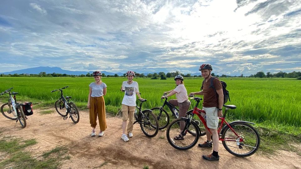 Sukhothai: 2.5-Hours Guided Countryside Sunset Bike Tour - The Route: Canals, Villages, and the 10 km Dirt Track Reality