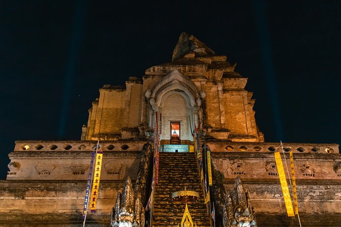 Sunlight or Moonlight: Chiang Mai City Tuk Tuk Tour - The guide and driver: what matters most on a 3-hour loop