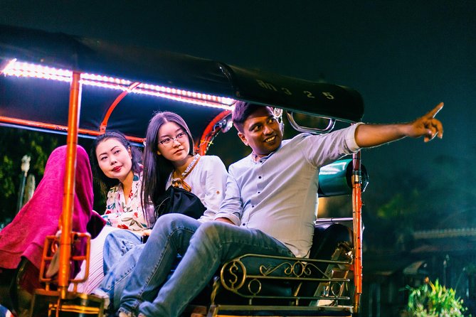 Sunlight or Moonlight: Chiang Mai City Tuk Tuk Tour - Meeting point and pickup: where you’ll start, where you’ll end
