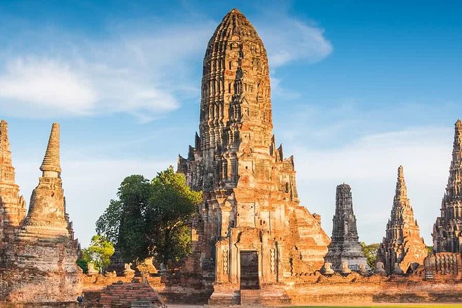 Sunset Sail, Glittering Tempels at Afternoon Ayutthaya Tours - Wat Yai Chai Mongkhon: the warm-up temple that sets the tone