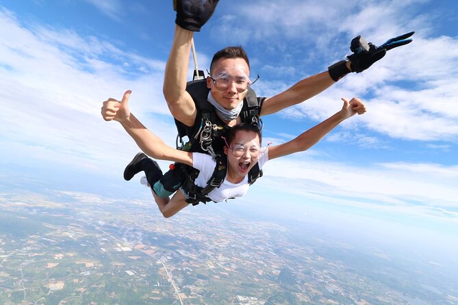 Tandem Skydiving Pattaya by Thai Sky Adventures - Price and value: what you pay and what costs extra