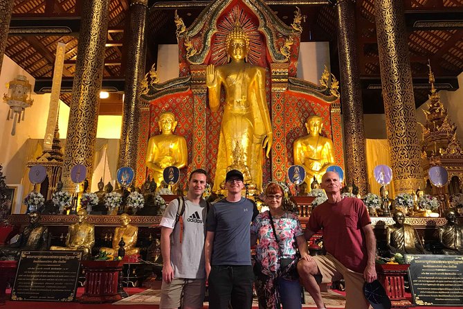 Temples Tour with Private Cruise - 8:30am Hotel Pickup to Kad Luang: Market Energy Without the Chaos
