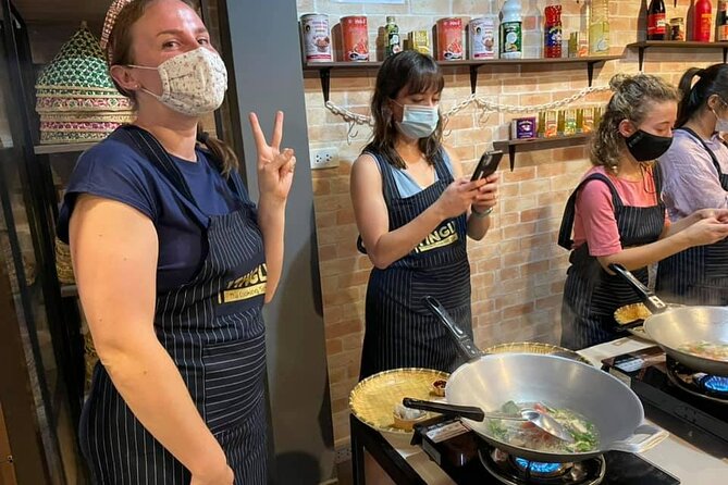 Thai cooking class experience in Bangkok with Tingly Thai cooking school - The morning market tour: what it teaches you about ingredients