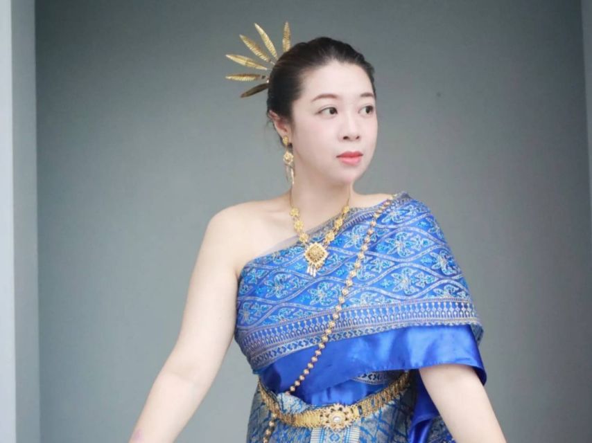 Thai Costume Rental - Should You Book Thai Costume Rental at ThaiGlam Studio?