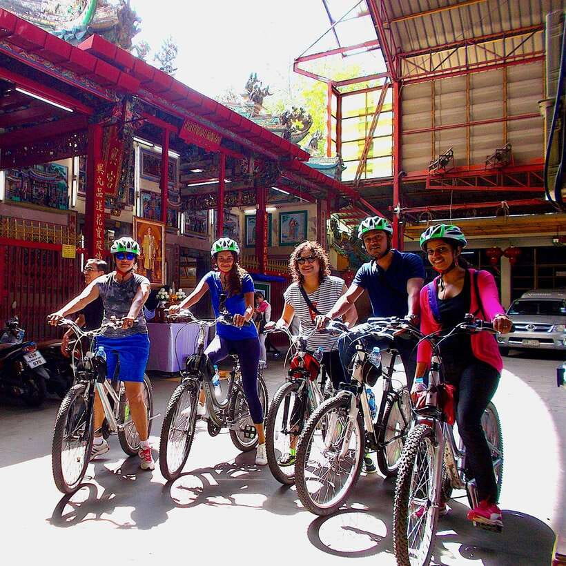 Thai culture and Bangkok local life guided bike tour - Cycling Bangkok’s back streets: why it’s better than a quick drive-by