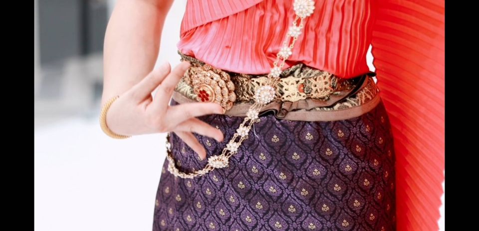 Thai Dance Class - Before You Dance: Welcome Drink, Thai Dessert, and Dressing Up