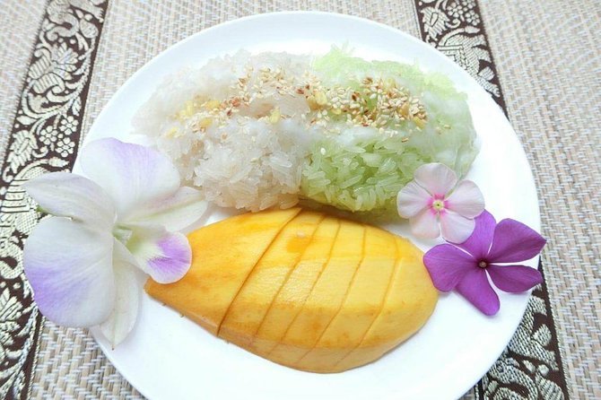Thai Food experince cook & Eat 2 famouse Thai dishes - How transport works in Phuket Town, Patong, and Karon