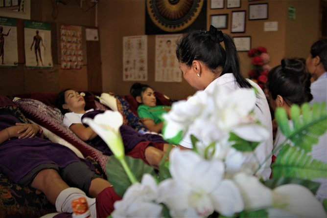 Thai Massage Course - One Hour to Learn Thai Massage: What You Can Expect
