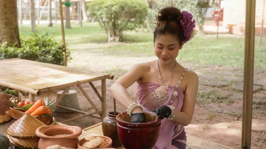 Thai Thani Cultural Village Admission Ticket ( PACKAGE - B ) - The Traditional Thai Buffet Lunch: Not Just Filling, Also Practical