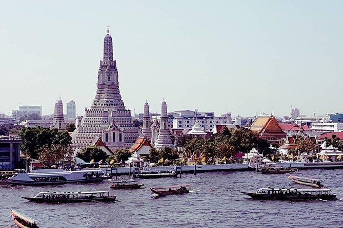 Thai Tour Guide : PRIVATE Highlight of Bangkok + Canal Tour + Simple Thai Lunch - Stop 4: Chao Phraya and canals by long-tail boat (both lively and quiet)