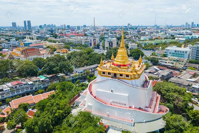 The Best Bangkok Temples - Wat Traimit in Chinatown: the 5.5-ton Golden Buddha