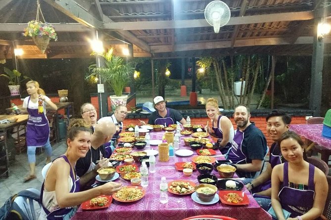 The Best Cooking Class at Thai Charm Cooking School in Krabi - How dish choice works: up to 7 plus two desserts