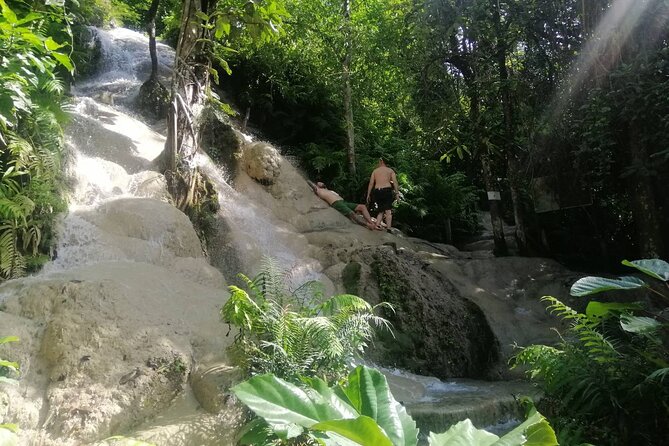 The Best Full Day Tour: Doi Suthep, Wat Phalat, Sticky Waterfall - Morning Pickup, Timing, and How the Day Avoids a Rushed Feel
