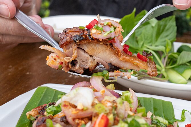 The Real Jing Jing Thai Food Tour in Hua Hin - Stop-by-Stop: What You Eat From Boat Noodles to Isan Heat