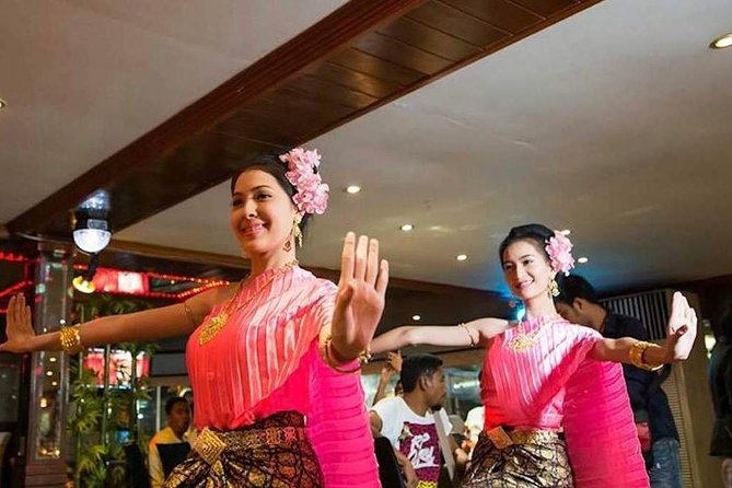 The White Orchid: Chao Phraya Dinner Cruise Experience - Weather and crowd reality: what can change your comfort
