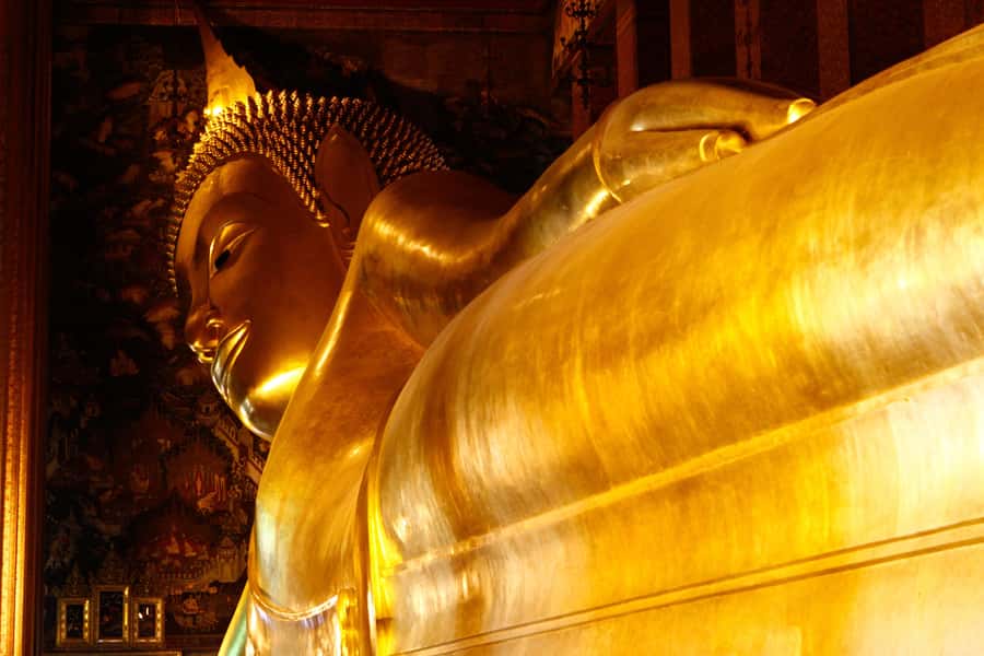 Top 3 Bangkok Temples Private Tour [with Wat Pho-UNESCO] - Wat Traimit: The World’s Largest Solid Gold Buddha Moment
