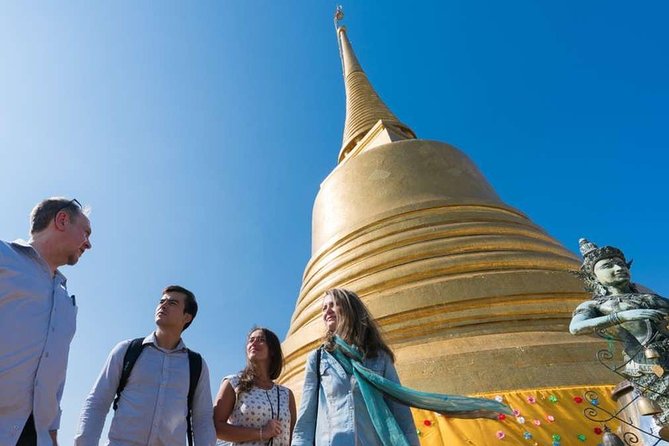Top Highlight Bangkok Sights. Walking tour with Fun Local Guide! - Talat Noi: street art, side temples, and the feel of an older Bangkok
