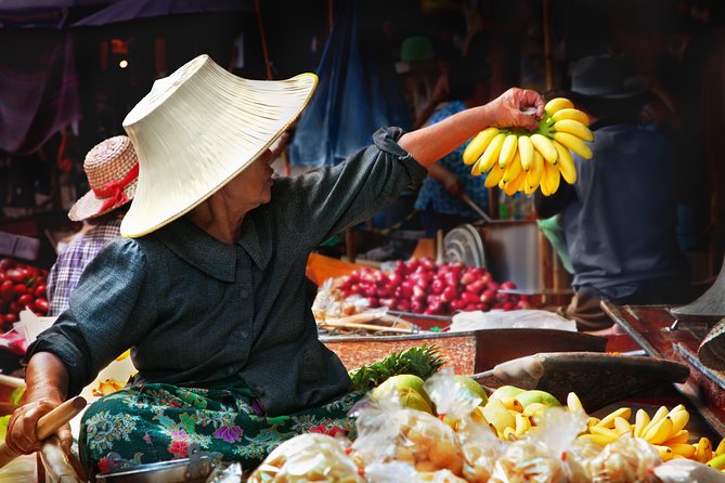 Train & Floating Market Food Adventure + Scenic train ride - Optional coconut farm stop: why it’s more than a photo break