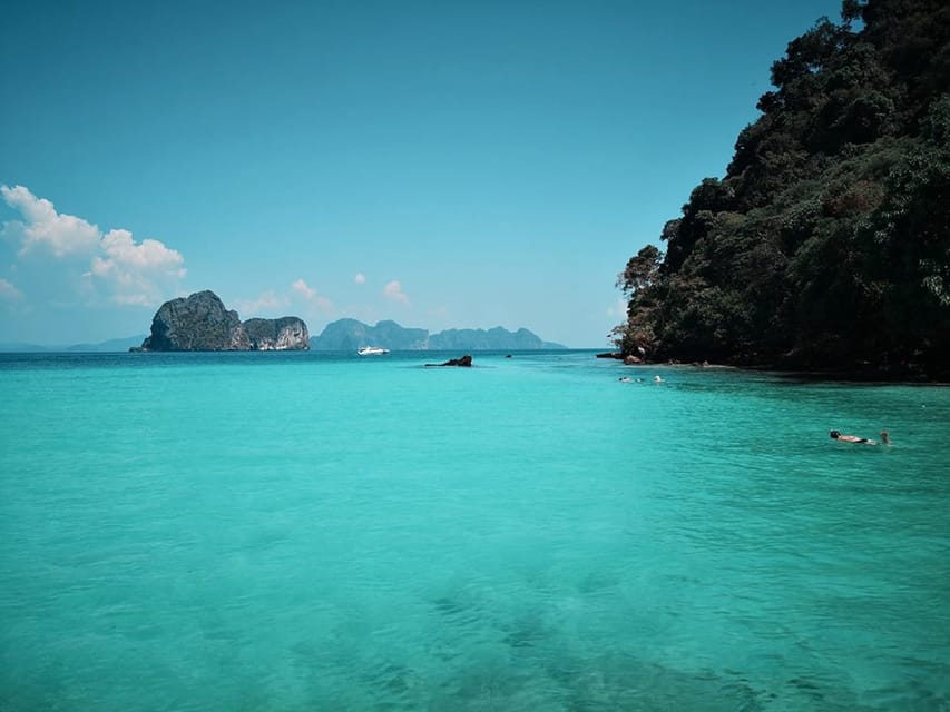 Trang: Emerald Cave, Kradan, Chueak Snorkeling Boat Trip - Koh Chueak Snorkeling: Coral Reefs and Fish-Watching (But Time Can Be Tight)