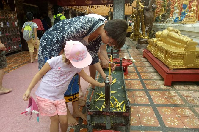 Trekking at the Monk Trail and Doi Suthep Temple Private Tour - Lunch in Chiang Mai: Thai Food Included, Drinks Separate