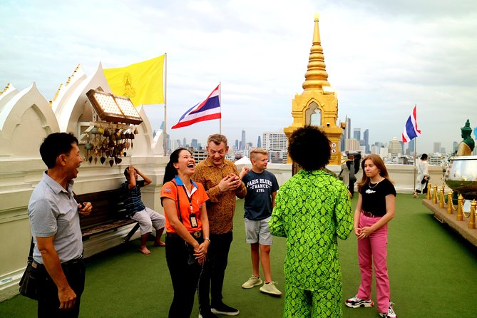 Tuk Tuk Bangkok Private Tour: WW2 Pad Thai, 360-Viewpoint, Chinatown (Pickup) - Yaowarat Road Chinatown: Food Choices With Guide Help
