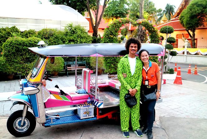 Tuk Tuk Bangkok Private Tour: WW2 Pad Thai, 360-Viewpoint, Chinatown (Pickup) - Pickup at Siam Square: Starting Easy, Not Stressful