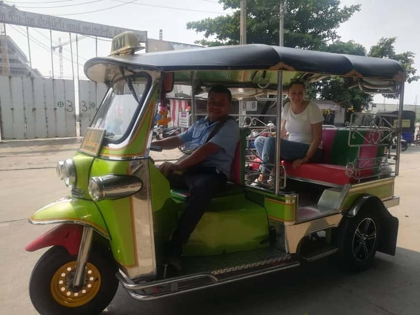Tuk-Tuk Tales: Bangkok Private Tour - Smart planning tips for temples, heat, and tuk-tuk comfort