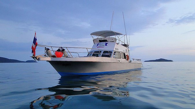 Ultimate Full-Day Big Game Fishing & Trolling Tour - Trolling and bottom fishing gear: what’s included and how to use it well