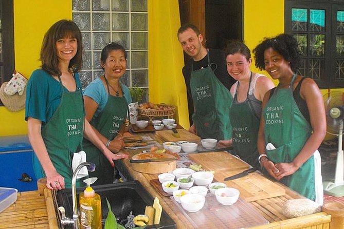 Vegetarian Organic Thai Cooking Class and Market Tour in Phuket - Who should book this vegetarian Thai cooking class