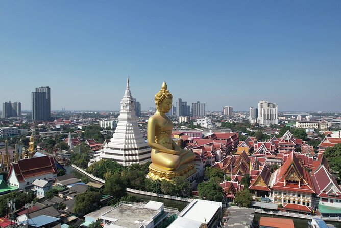 Wat Paknam Walking Tour - First Stop: Wat Paknam and the 80-Meter Buddha Moment
