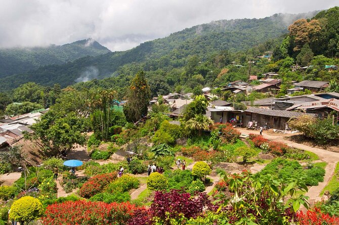 Wat Phra That Doi Suthep & Hmong Village Half Day Tour From Chiang Mai - Pickup, timing, and what to plan for on the road