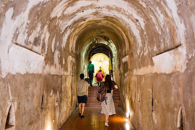 Wat Umong and Doi Suthep Temples Evening Tour - Pickup, timing, and why the evening start is smart