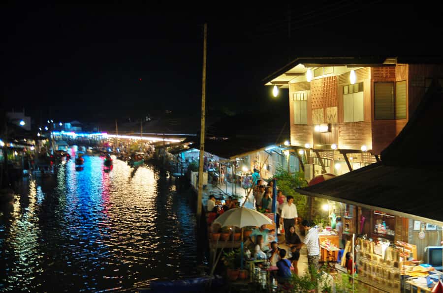 Weekend Amphawa Floating Market & Train Market Private Tour - The boat cruise: why it matters more than you’d think