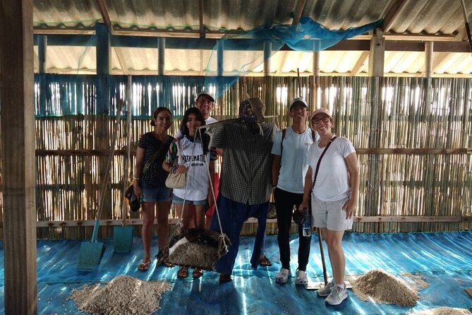 Wheelchair & Luxury Tour to Floating & Railway Markets - The Chinese shrine and coconut farm angle: culture plus ingredients