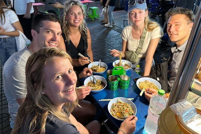 Wonderful Pearl Dinner Cruise in Bangkok - Getting In and Out: No Epic Wandering Required