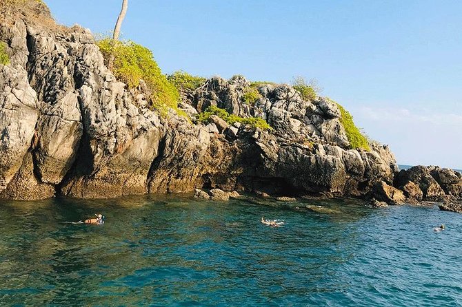 Yawasam Island, Talu Island and Bayu Beach Snorkeling Trip From Krabi - Stop 2: Talu Island’s Sea Cave Setting and Clownfish Moments